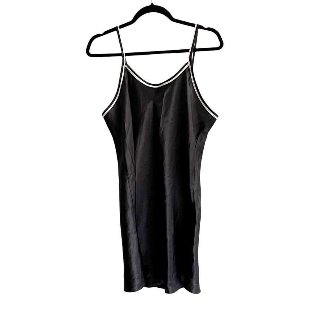 CRINOLINES AND LACE Black White Trim Nightie Chemise Medium